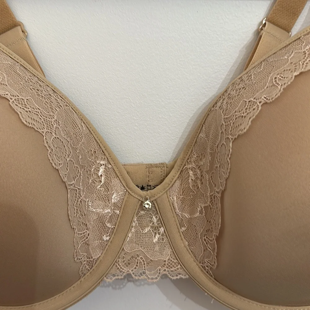 BALI One Smooth U Ultra Light Lace Lift Underwire Tan Nude Bra | Size: 38C - Picture 4 of 9